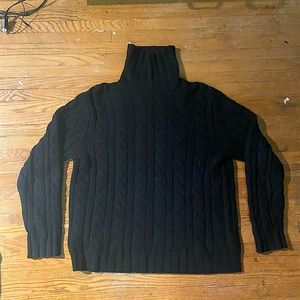 100% cashmere black knit turtleneck neck